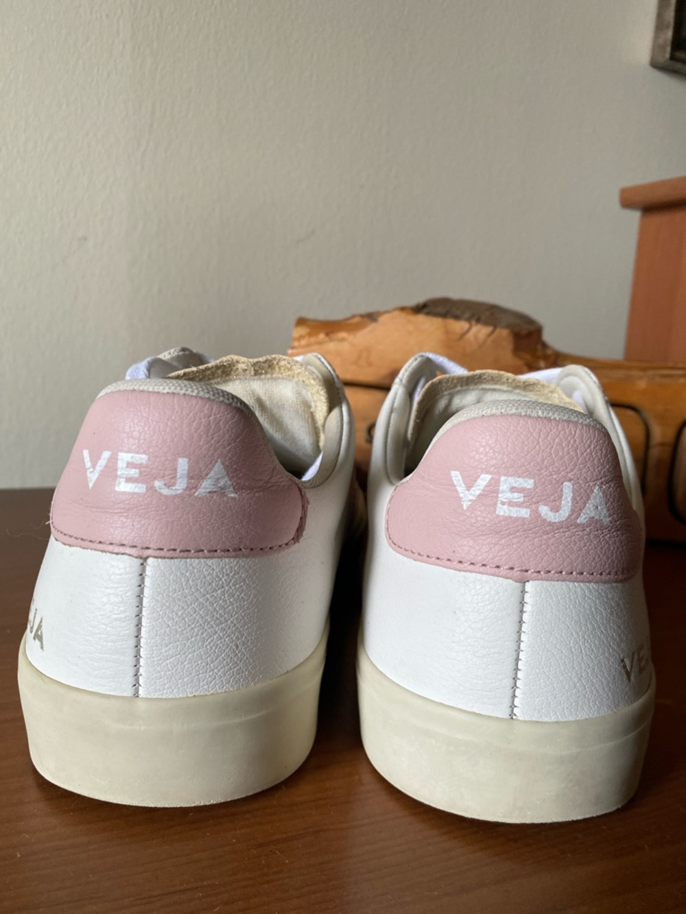 Veja Campo Sneaker - Picture 4 of 11